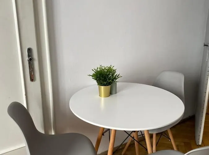 View Old Town شقة